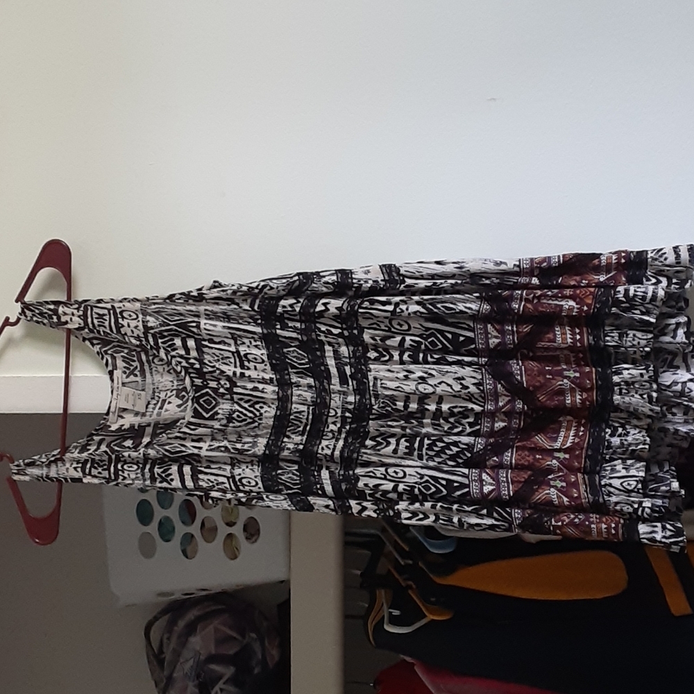 Girls black and white summer dress